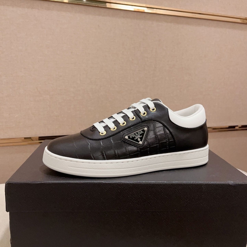 Pra*a casual shoes